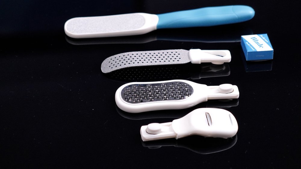 Lima per pedicure a 4 testine + lame di ricambio