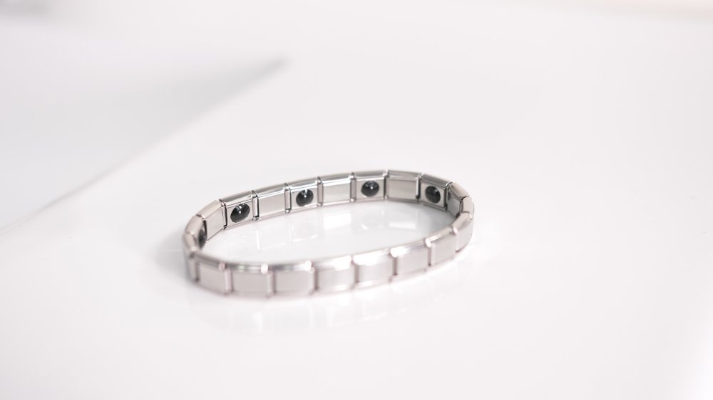 Bracciale magnetico al germanio con 10 magneti